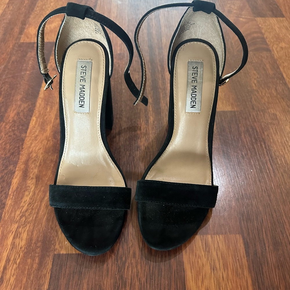 Steve Madden Carrson Black Suede Heels